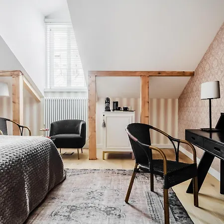 Hotel Unicus Palace Old Town - Destigo Hotels-2